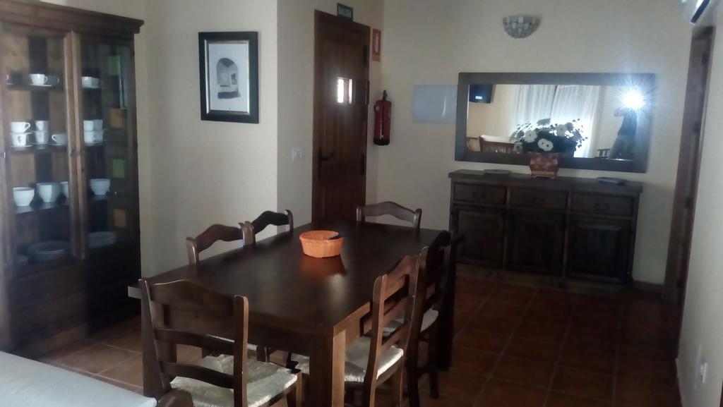 Apartamentos Rurales Casas De Los Maestros Talarrubias Екстериор снимка